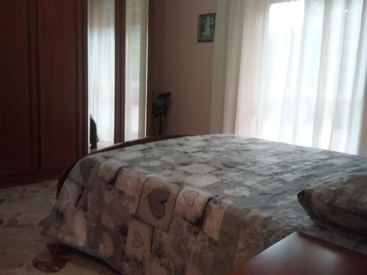 Ferienwohnung Nel Giardino Fiorito Salerno Exterior foto
