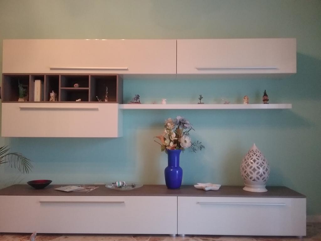 Ferienwohnung Nel Giardino Fiorito Salerno Exterior foto
